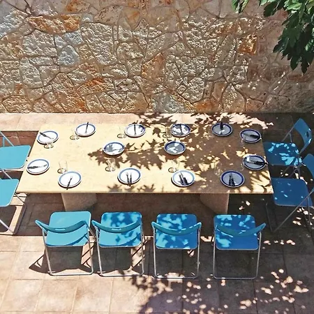 Holiday home Beautiful In Theologos With Jacuzzi