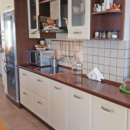 Holiday home Beautiful In Theologos With Jacuzzi *